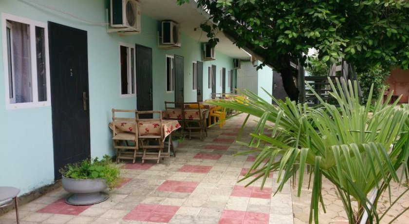 Гостиница U Vishny Guest House Джубга-14