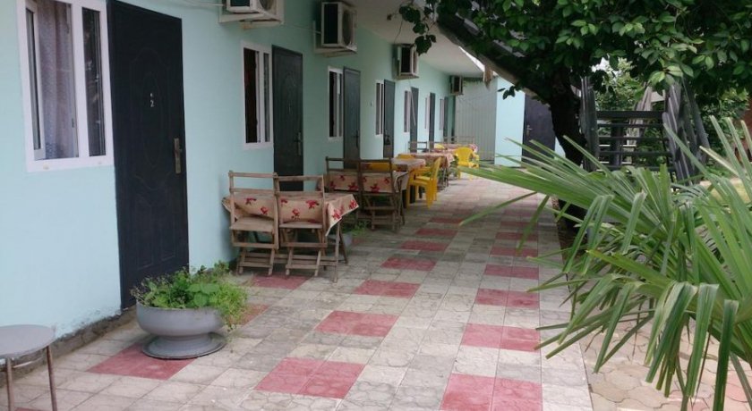 Гостиница U Vishny Guest House Джубга